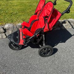 out n about double red nipper Buggy
