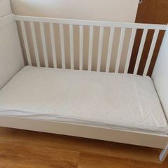 Ikea Cot (Sundvik) with mattress (Jattettrot) 70x140 cm