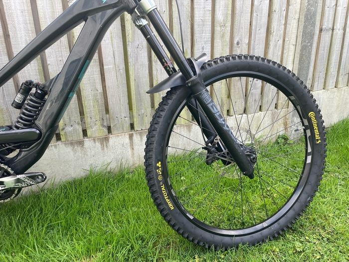 2023 Yt Tues Al 27.5 Xl Dh Bike