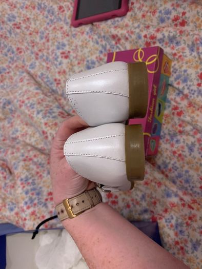 White girls Paola shoes size 2.5 UK