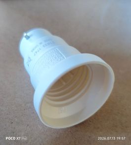 B22 to E27 adapter