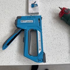 tools hand and power