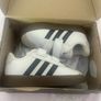 jnr adidas trainers brand new Image 2