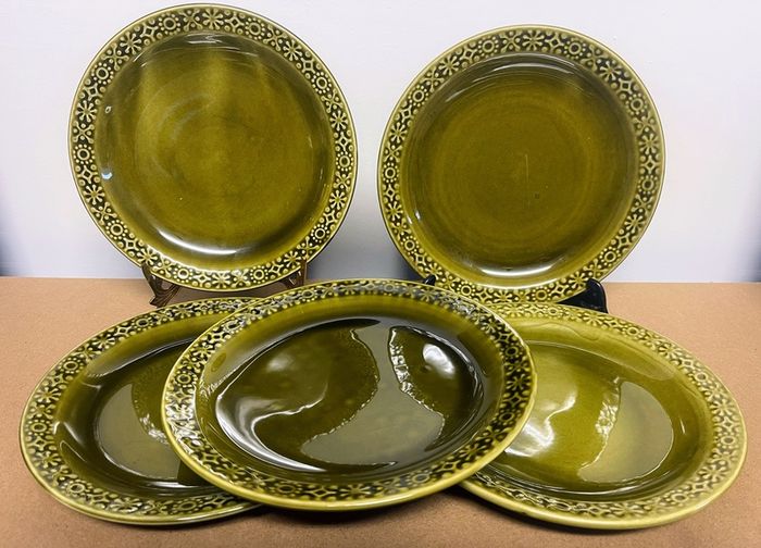 5 Celtic  Connemara 8 inch plates