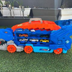 Hot Wheels City Toy Truck Dino Set