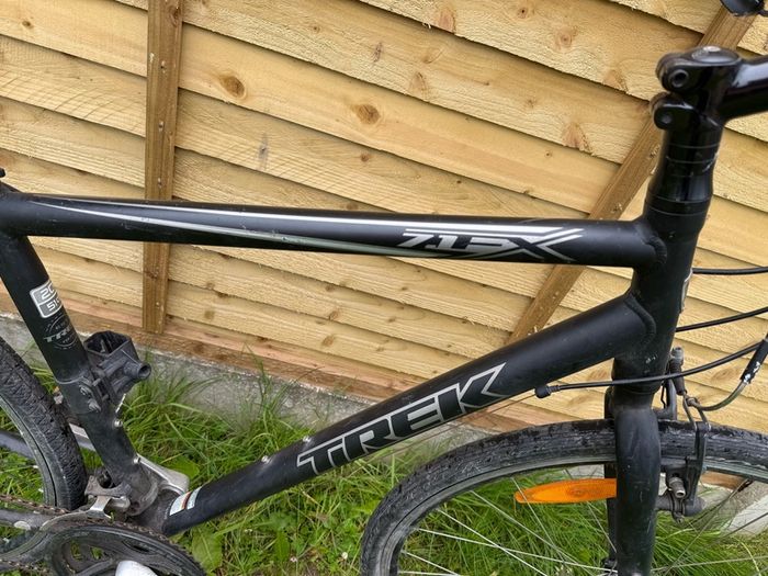 28 inch trek bike perfect working clean bike