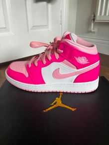 Nike Air Jordan one's