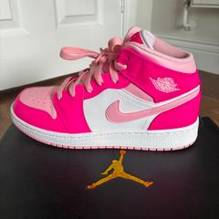 Nike Air Jordan 1