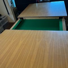 pool/snooker table