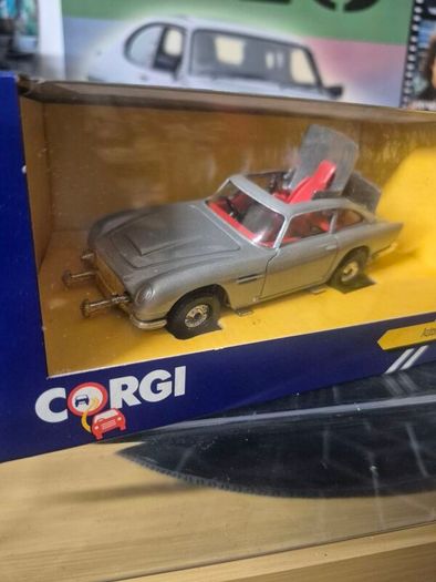 Corgi Aston Martin James Bond