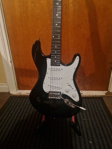 gear 4 music strat
