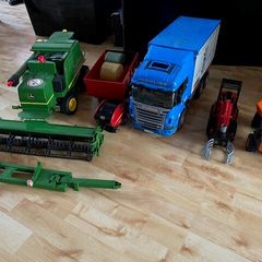 Toy Tractors, Combine Harvester, Cattle truck (Group)