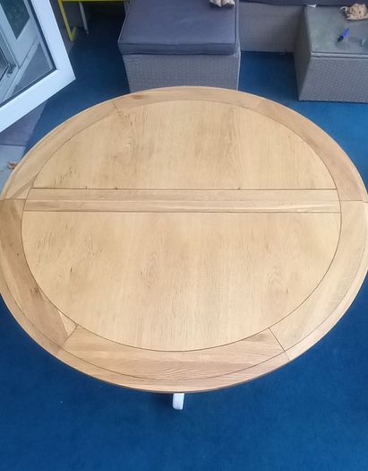 Round dinning table extendable