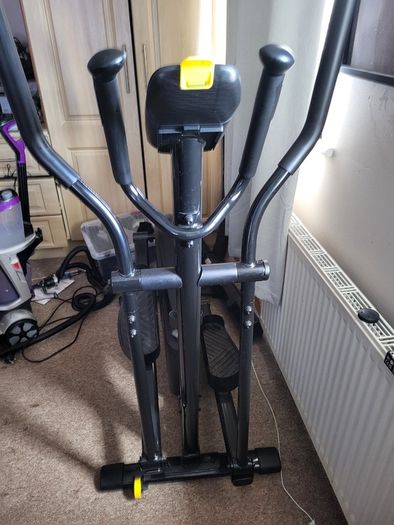 Self-Powered and Connected (Kinomap) Cross Trainer Domyos EL520B