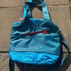 Thermal/insulated shoulder bag