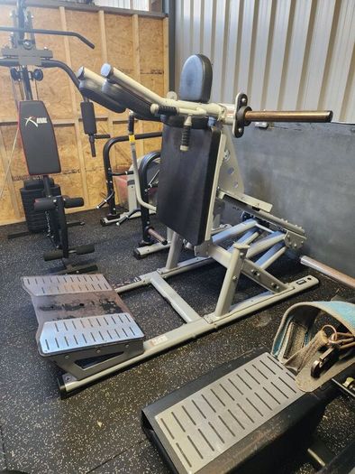 gym equipment (commercial)