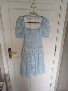 Floral summer dress size L with sleeve