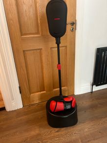 Kids Standted punching bag with 4oz gloves
