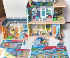 Playmobil school set 71328, 71327 and 71331