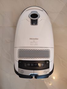 Miele S8 Silence Plus vacuum cleaner.