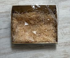 Gold hamper box.