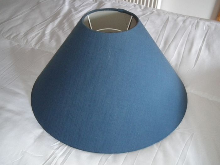 Table lamp shade
