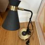 Desk lamp with integrated wireless charger Image 4