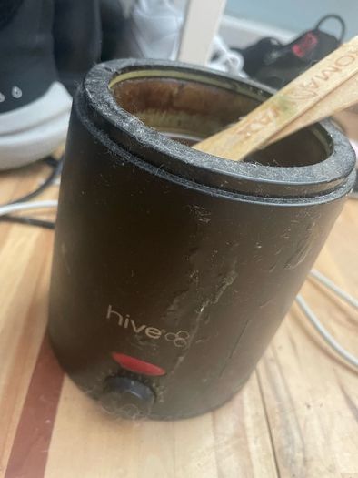 Hive wax pot