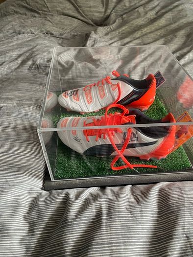 signed cesc fabregas boots