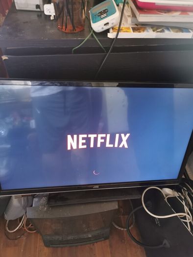 32 inch smart TV