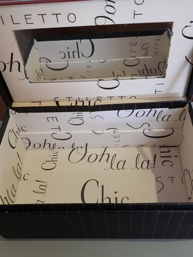 Jewellery box