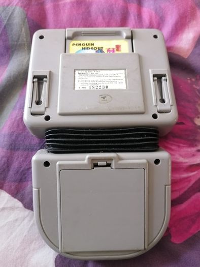 console retro Watara 1992