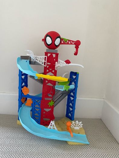spiderman garage