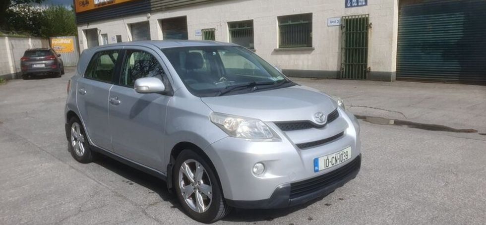 Toyota Urban Cruiser 2010