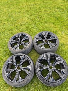 Black diamond cut alloys