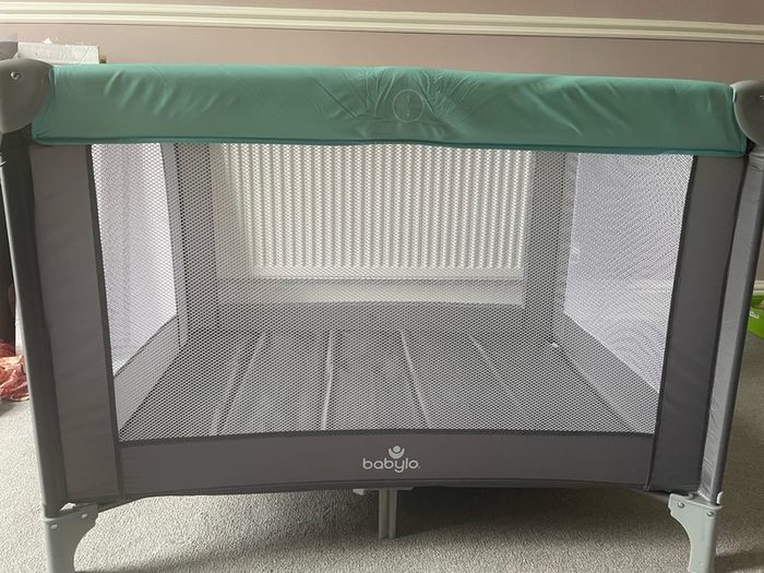 Babylo travel cot