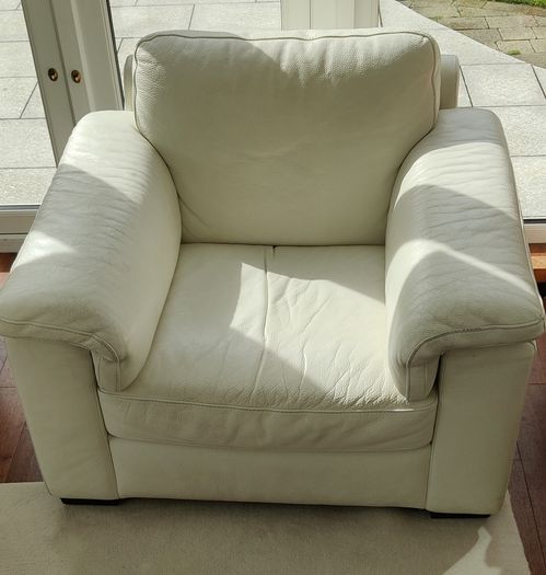 3 Piece Natuzzi leather suite