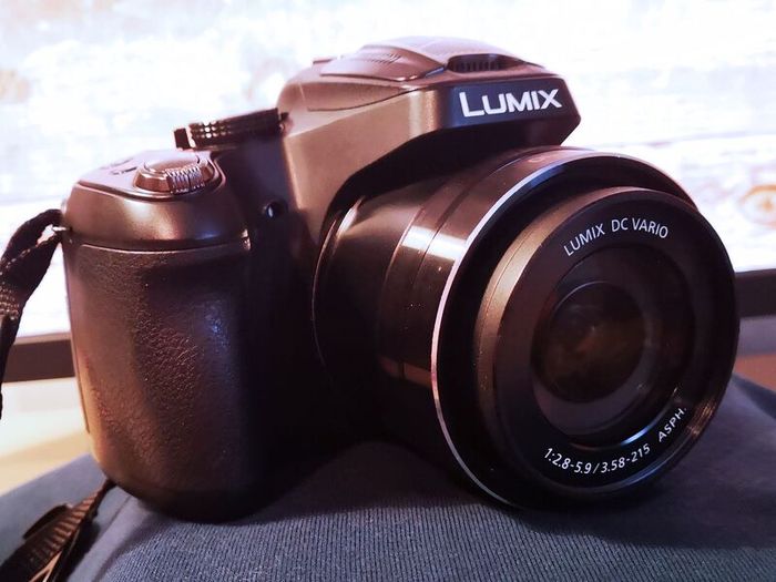 Panasonic Lumix DMC-FZ72 / 60x Optical Zoom / 64GB