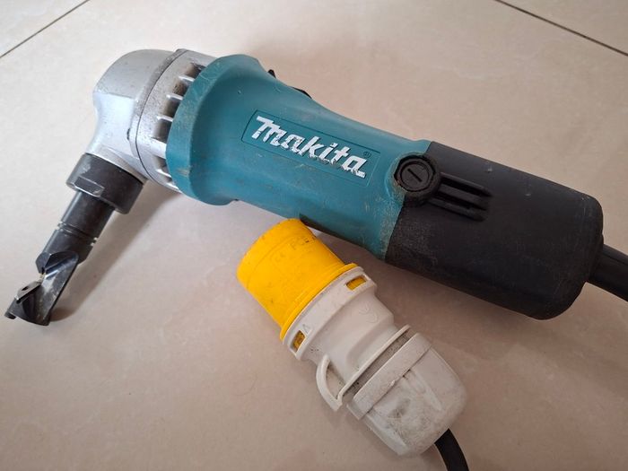 Makita Jn1601 Tin Nibblers 110v