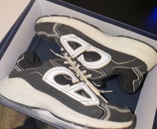 Dior b30 7 UK