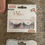 False Eyelashes Image 3