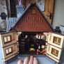 Lego Disney Hocus Pocus: The Sanderson Sisters' Cottage Set #21341 Image 4