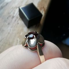 9CT Vintage Birthstone Gold Ring