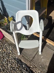 kids toilet seat and step