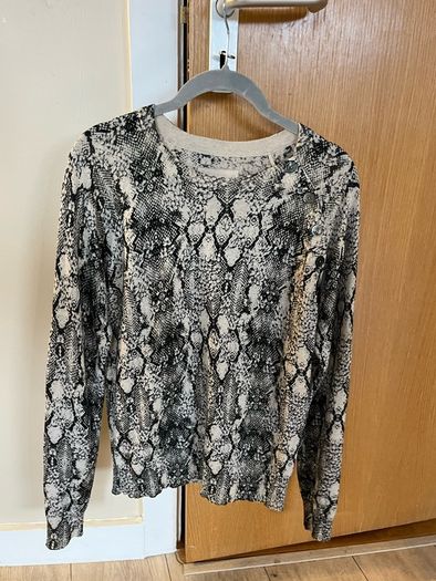 Zadig Voltaire cashmere jumper. Size XS gif uk 10 .