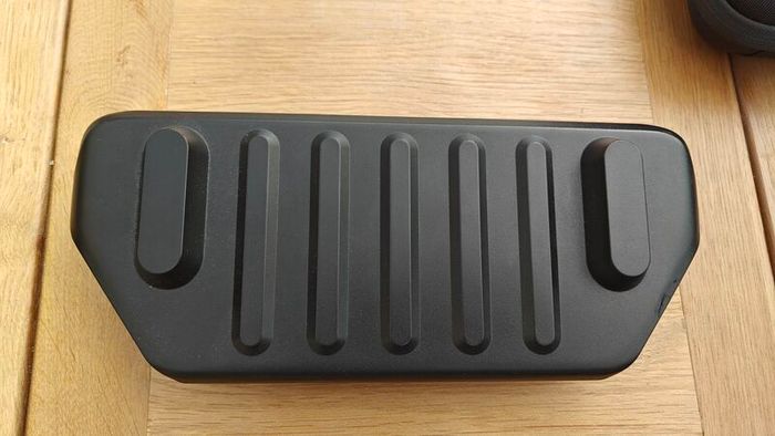 Steam Deck OLED 512GB, DBrand Killswitch Case + Cover, official charger + case, screen protector