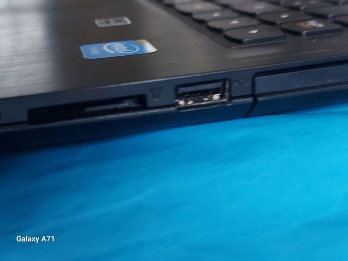 Lenovo G40-30 Model 80FY, Intel Celeron CPU N2840, 2.16GHz, 2GB Ram, 500GB HDD, Windows 8, Chrome and VLC for best Movie experience