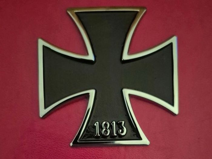Metal iron cross  1813.