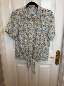Blouse - Size 14 (Brand new)