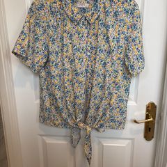 Blouse - Size 14 (Brand new)